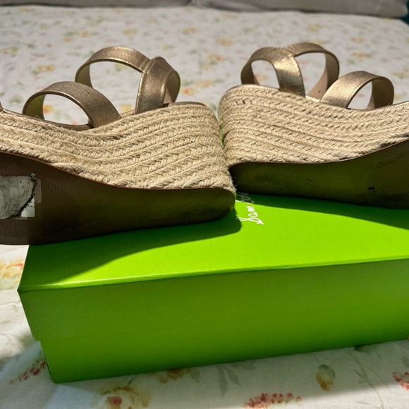 Gold espadrilles in excellent condition - Picture 5 of 6